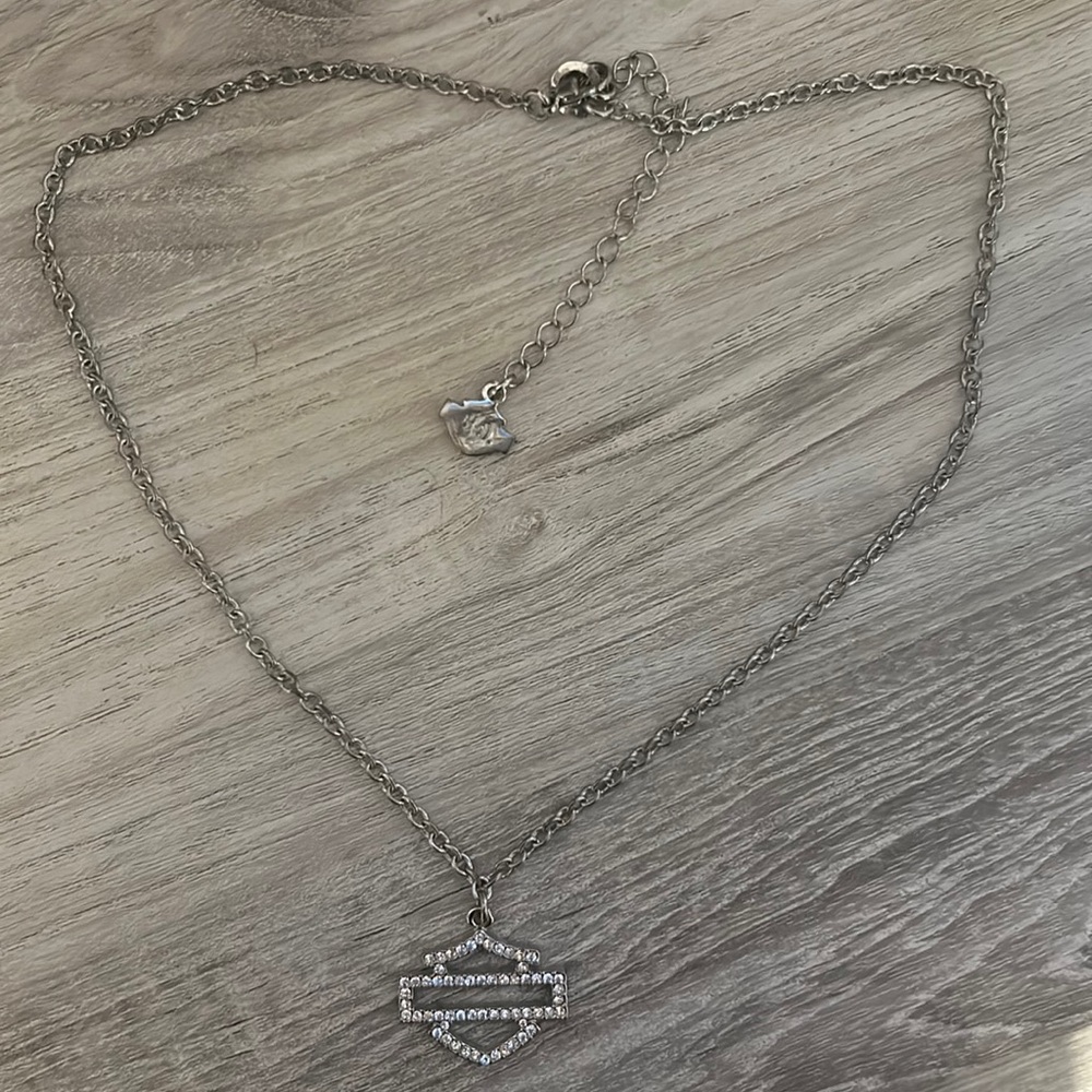 Harley Davidson Logo Outline Necklace